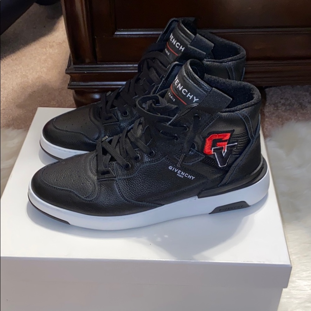 BASKETS WING HAUTES NOIR